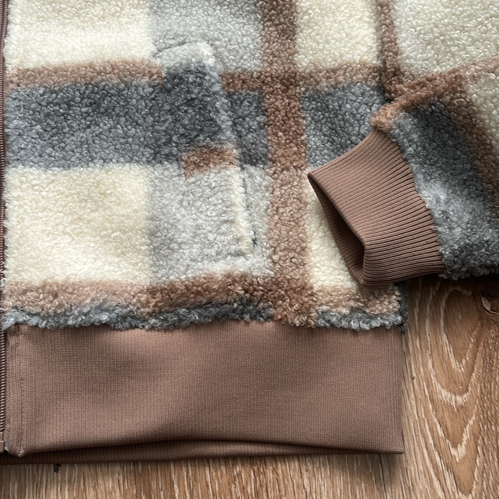 New! Aspen plaid teddy/sherpa fleece bomber jacket, cream/gray/tan, size small - Picture 3 of 7